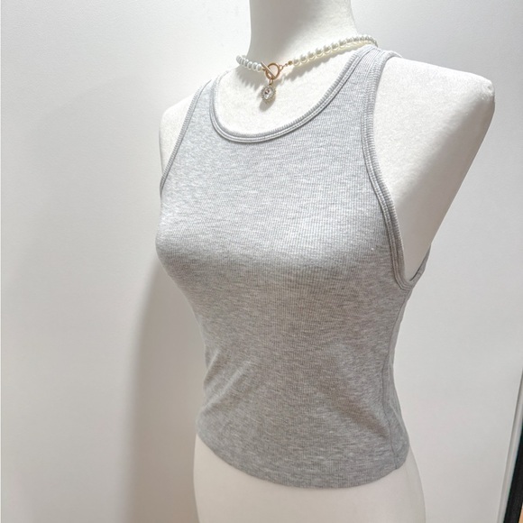Yogalicious Gray Heavenly Rib Stacy Crop Tank Top - Picture 2 of 6
